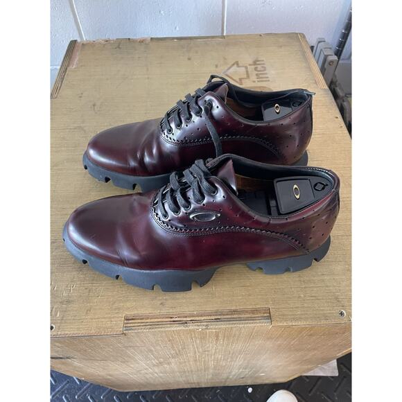 Oakley | Shoes | Oakley Golf Shoes Brown Vintage Size | Poshmark display picture 1